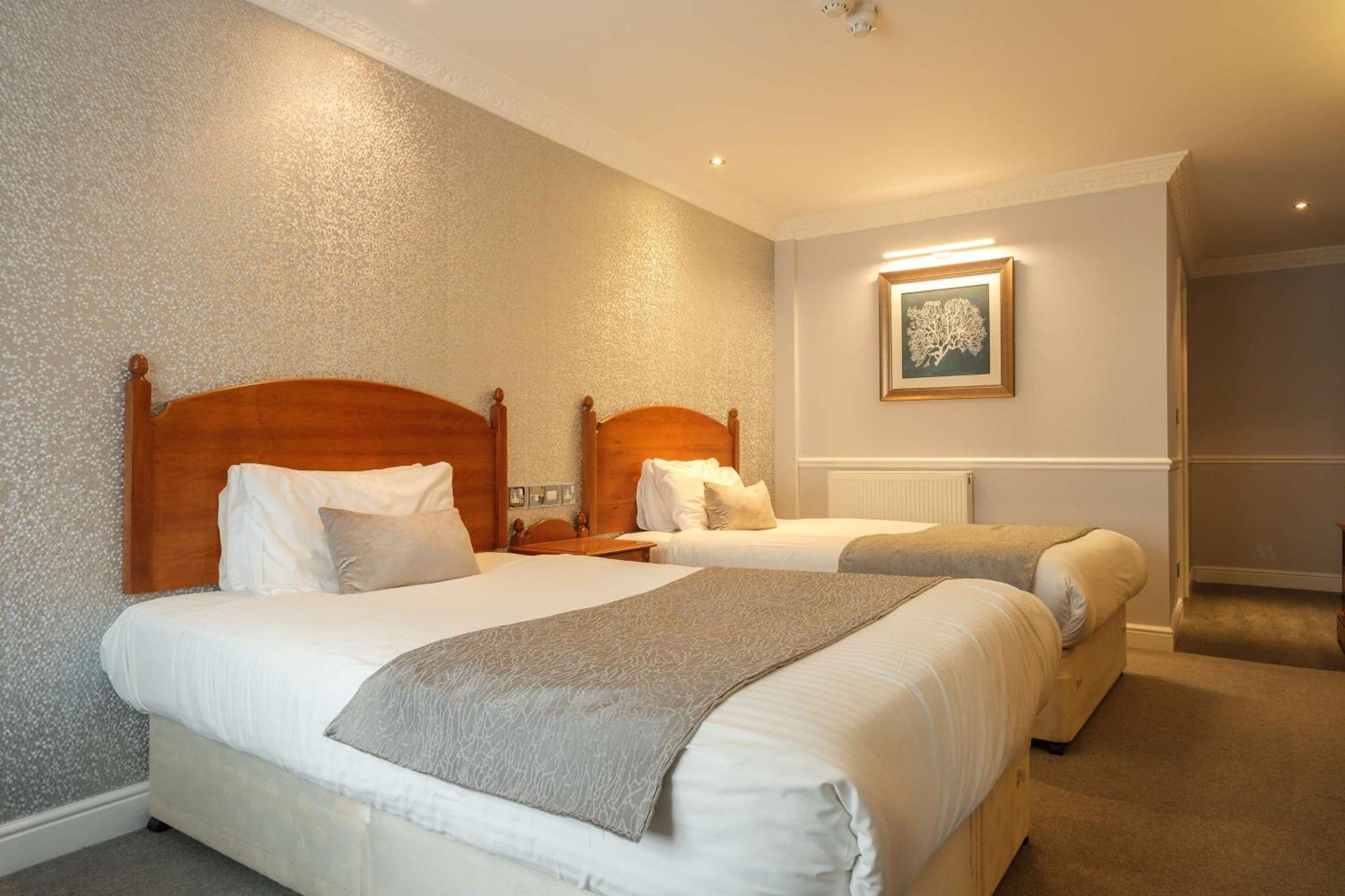 Moor Hall Hotel & Spa Sutton Coldfield Exterior photo
